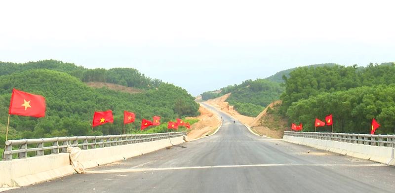 Do ảnh hưởng của cơn bão số 5,6 vào tháng 10 gây mưa lớn, kéo dài ngập lụt nhiều nơi làm ảnh hưởng đến công tác thi công của Link Trang Chủ PG88.Com Mới #2026.