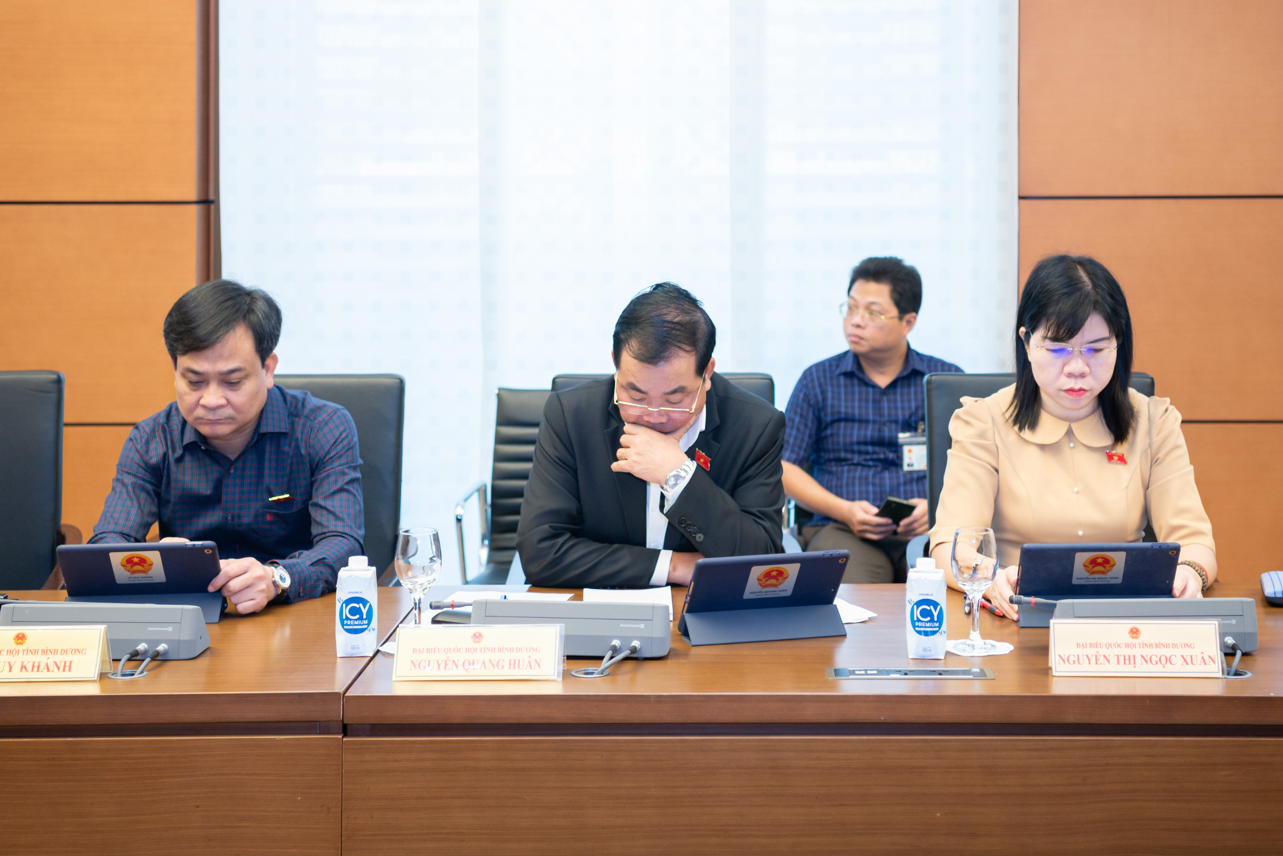 Đo&agrave;n đại biểu Link Trang Chủ PG88.Com Mới #2026 tỉnh B&igrave;nh Dương tại tổ thảo luận về dự thảo Luật Đất đai (sửa đổi) - Ảnh: HQ.