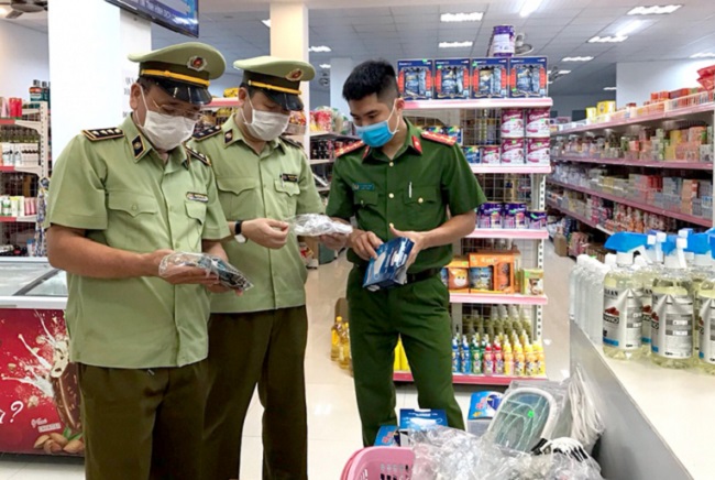 Tăng cường thanh tra, kiểm tra, gi&aacute;m s&aacute;t c&ocirc;ng t&aacute;c bảo đảm an ninh, an to&agrave;n thực phẩm.