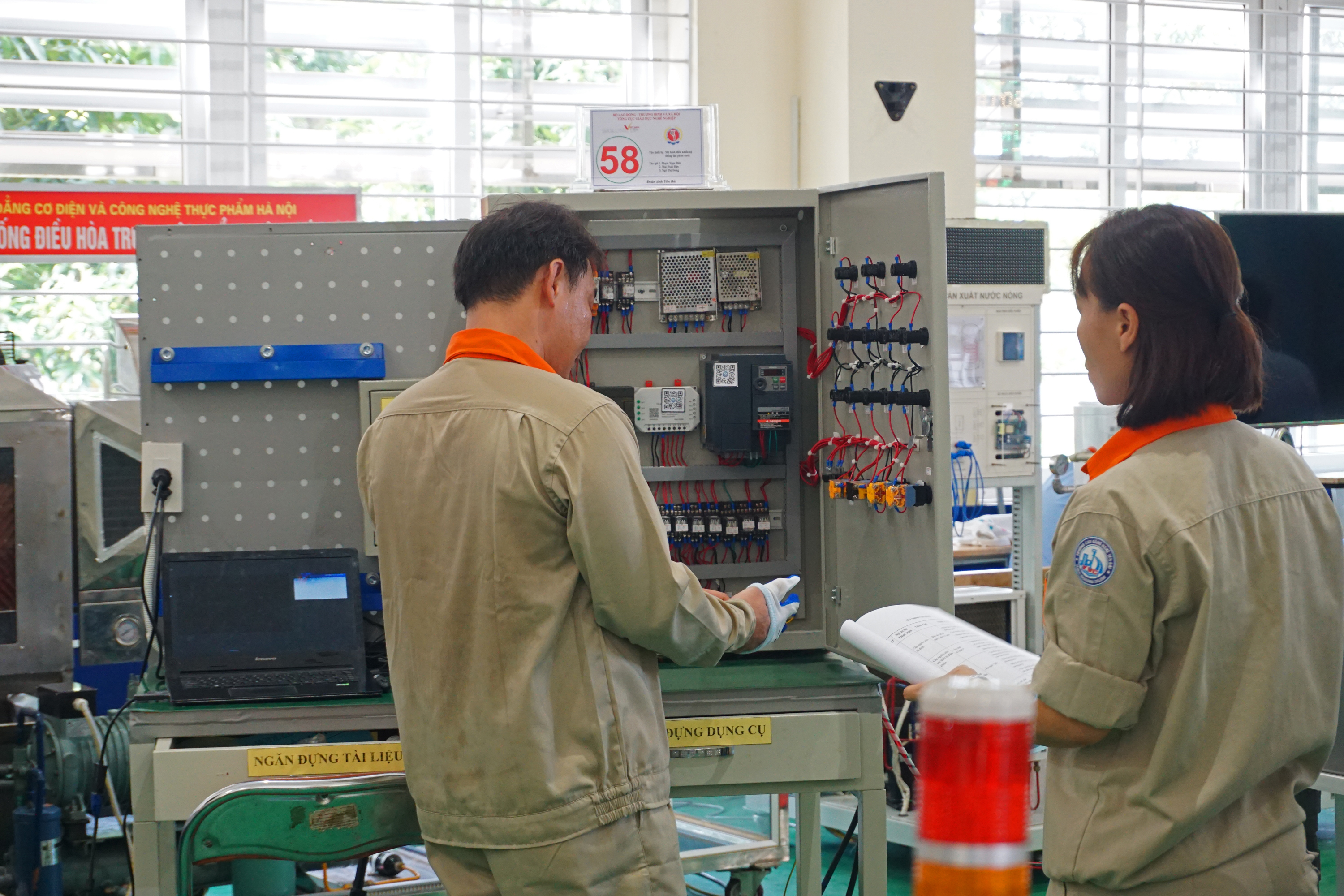 Nhiều m&ocirc; h&igrave;nh, sản phẩm c&oacute; t&iacute;nh ứng dụng cao.&nbsp;