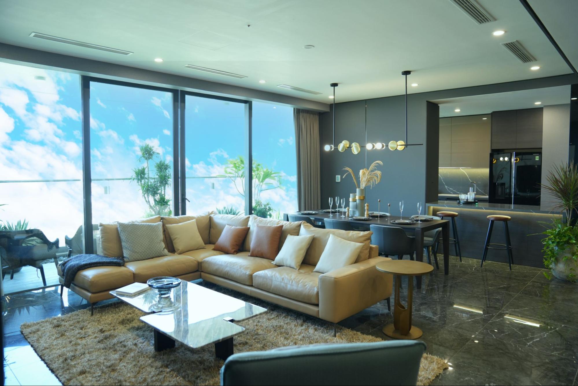 Sunshine Golden River mang đến kh&ocirc;ng gian sống y&ecirc;n b&igrave;nh trong những mảnh xanh thi&ecirc;n nhi&ecirc;n rất trong l&agrave;nh.