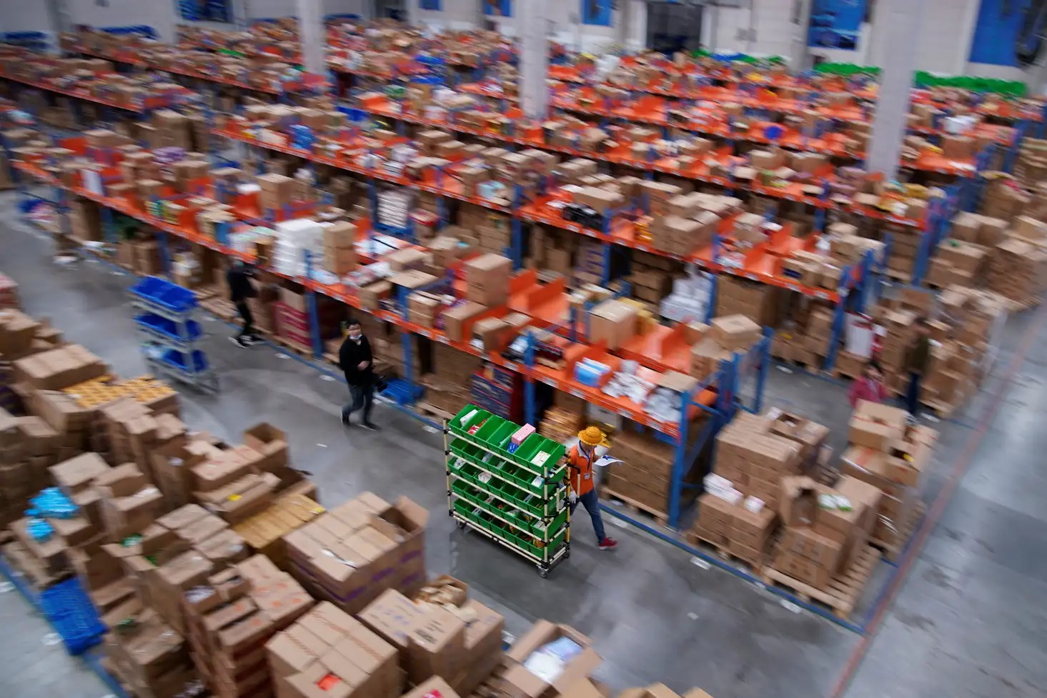 Trung Quốc muốn những gã khổng lồ hậu cần “cây nhà lá vườn” đối đầu với FedEx và UPS