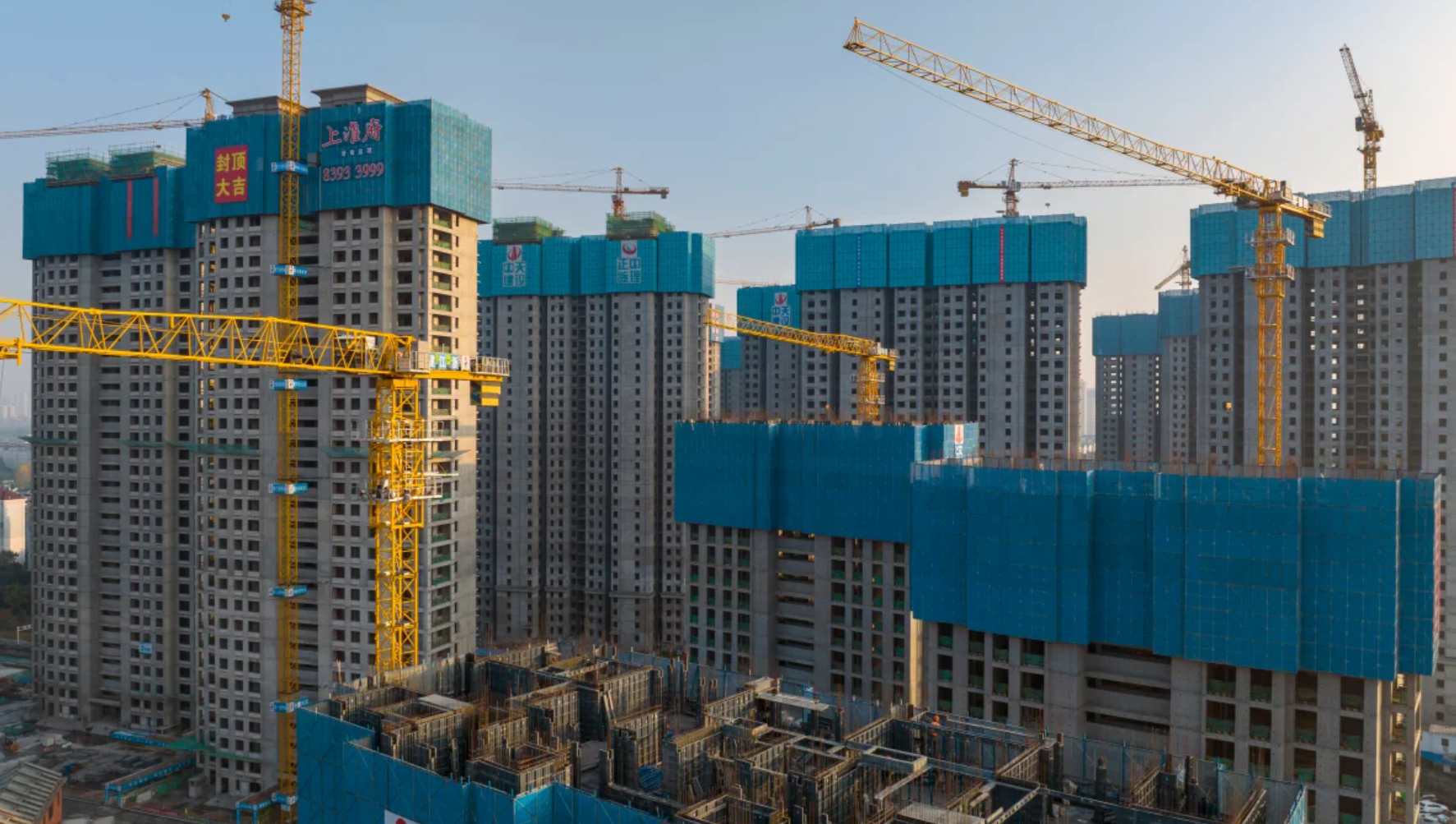 Giám đốc cấp cao của S&P Global Ratings, ông Lawrence Lu, dự báo thị trường có thể phục hôi vào nửa cuối năm 2023 - Ảnh: Getty Images