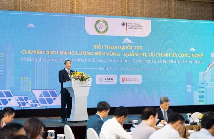 &Ocirc;ng Nguyễn Đức Hải ph&aacute;t biểu tại Chương tr&igrave;nh đối thoại.