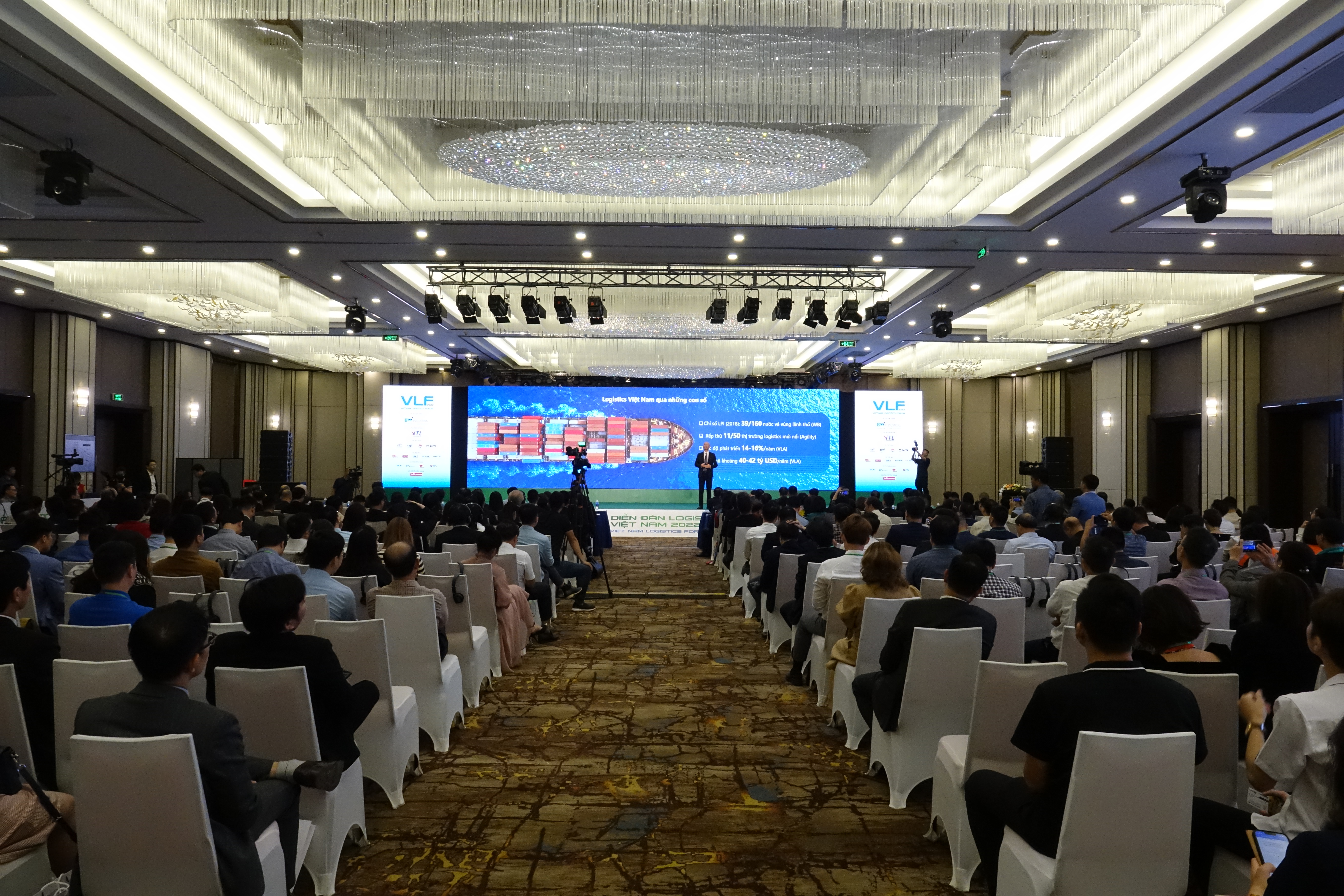 Theo nhiều &yacute; kiến của c&aacute;c chuy&ecirc;n gia, d&ugrave; đạt nhiều th&agrave;nh quả đ&aacute;ng ch&uacute; &yacute; nhưng nh&igrave;n nhận kh&aacute;ch quan vẫn c&ograve;n nhiều tồn tại, căn bệnh kinh ni&ecirc;n l&agrave; chi ph&iacute; logistics của Việt Nam vẫn ở mức cao, đặc biệt c&acirc;u chuyện của ch&uacute;ng ta l&agrave; sự kết nối PG88 Link Dễ Nhớ Pg88.com logistics với nhau v&agrave; vai tr&ograve; dẫn đắt nội địa chưa được h&igrave;nh th&agrave;nh, đảm bảo.