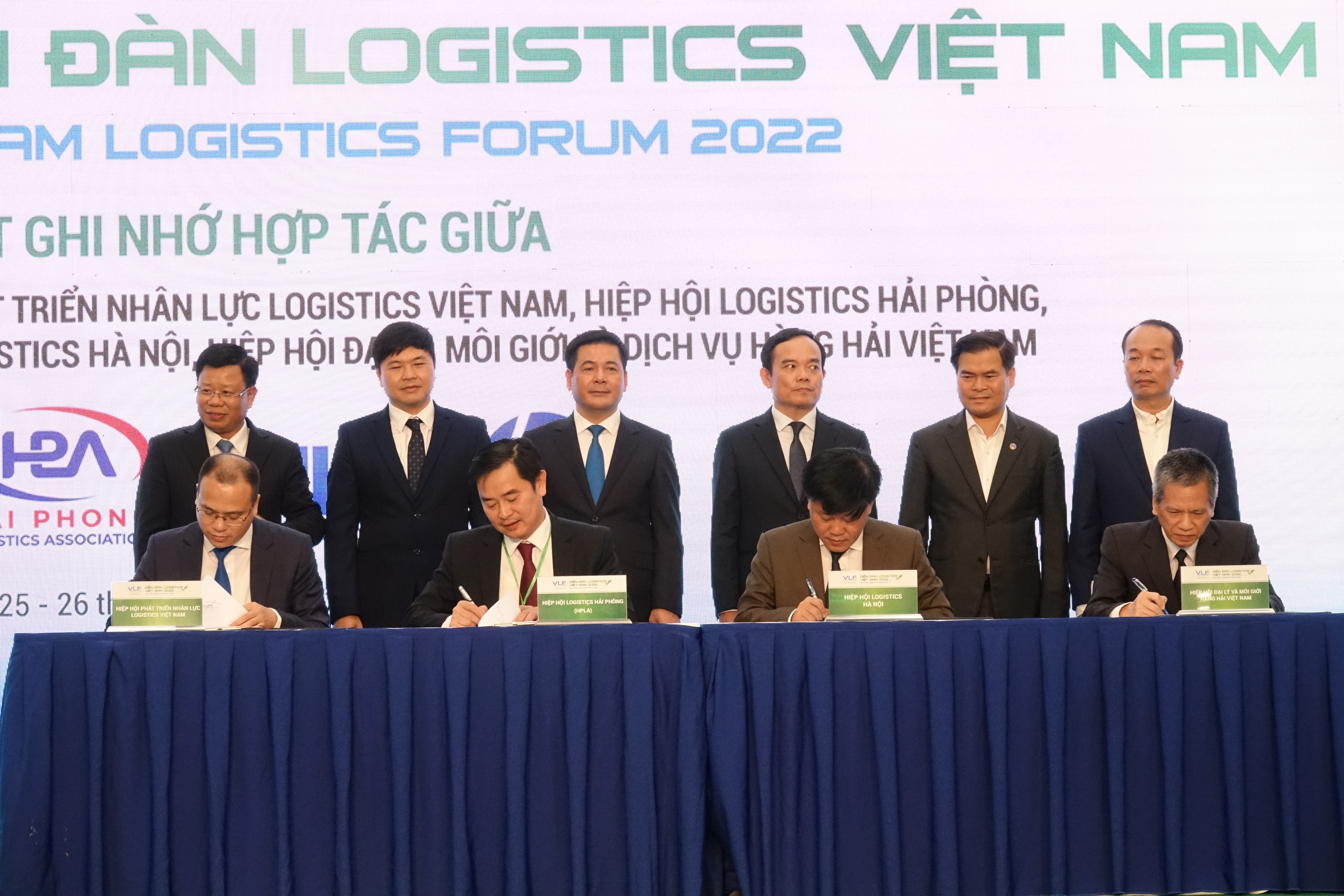 Tại Diễn đ&agrave;n&nbsp;Logistics Việt Nam 2022, c&aacute;c PG88 Link Dễ Nhớ Pg88.com lớn trong ng&agrave;nh logictics đ&atilde; k&yacute; kết nhiều văn bản hợp t&aacute;c quan trọng.&nbsp;