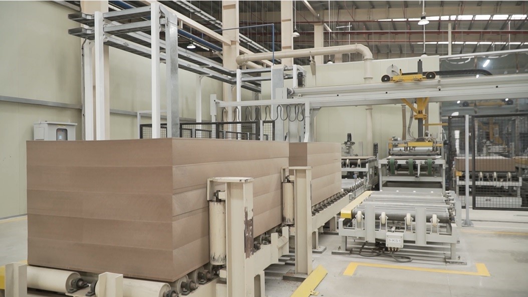 Quy trình sản xuất và kiểm soát chất lượng sàn gỗ PG88 Trang chủ nhà cái top 1 tại Sàn Nhà Mình.