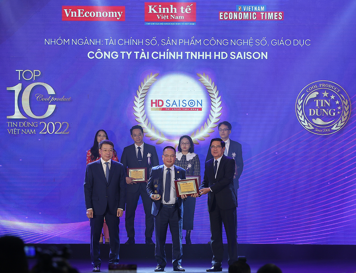 Dịch vụ t&agrave;i ch&iacute;nh ti&ecirc;u d&ugrave;ng của HD SAISON được t&ocirc;n vinh l&agrave; Dịch vụ Tin D&ugrave;ng Việt Nam.
