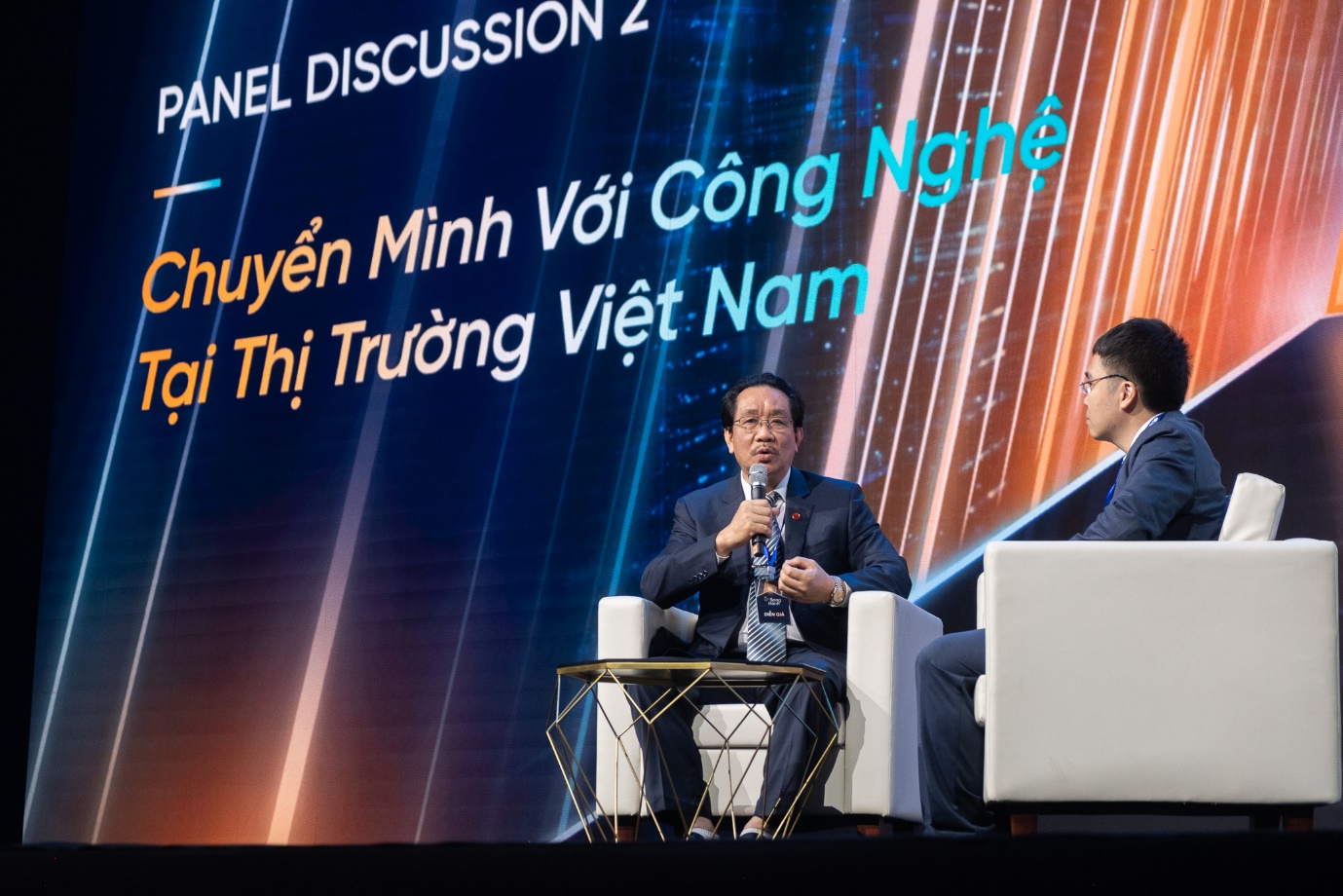 &Ocirc;ng Nguyễn Đo&agrave;n Kết &ndash; Ph&oacute; Chủ tịch HĐQT ki&ecirc;m Ph&oacute; Tổng Gi&aacute;m đốc Rạng Đ&ocirc;ng chia sẻ &ldquo;tư duy ch&iacute;nh chủ&rdquo; l&agrave; điều kiện ti&ecirc;n quyết để người l&atilde;nh đạo ch&egrave;o l&aacute;i PG88 Link Dễ Nhớ Pg88.com chuyển đổi số th&agrave;nh c&ocirc;ng.