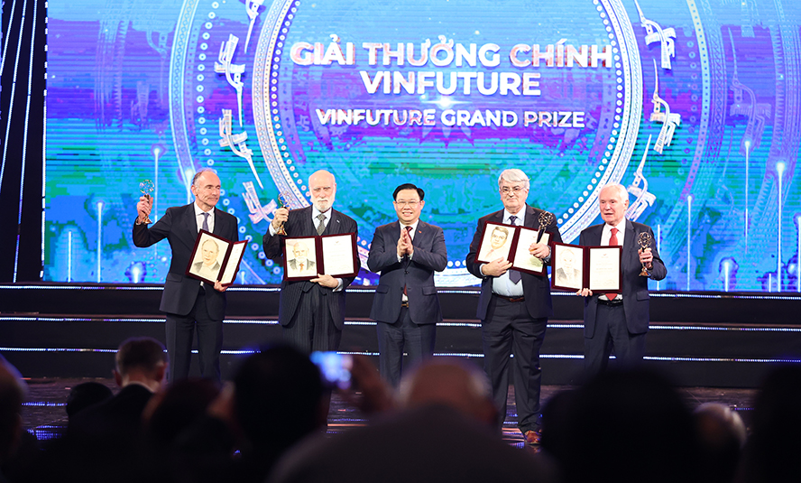 Chủ tịch PG88 ⭐ Link trang chủ số 1 nhà cái PG88 com casino slot Vương Đình Huệ trao giải cao nhất cho 4 tác giả đạt giải chính cao nhất với những phát minh đột phá về Link Đăng Nhập PG88 Chính Thức 2026; mạng toàn cầu.