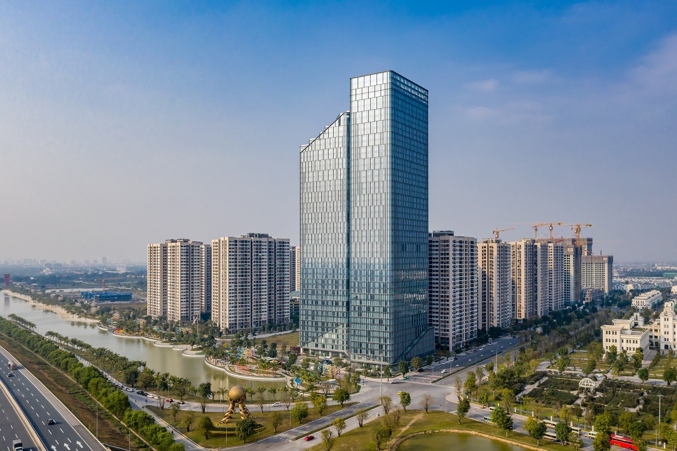 Eurowindow - Thương hiệu vật liệu xây dựng xanh, nhiều năm liền vinh danh sản phẩm công nghiệp chủ lực Hà Nội