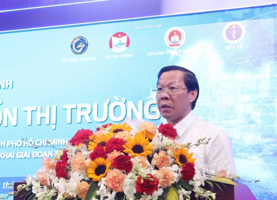 &Ocirc;ng Phan Văn M&atilde;i, Chủ tịch UBND TP.HCM: 