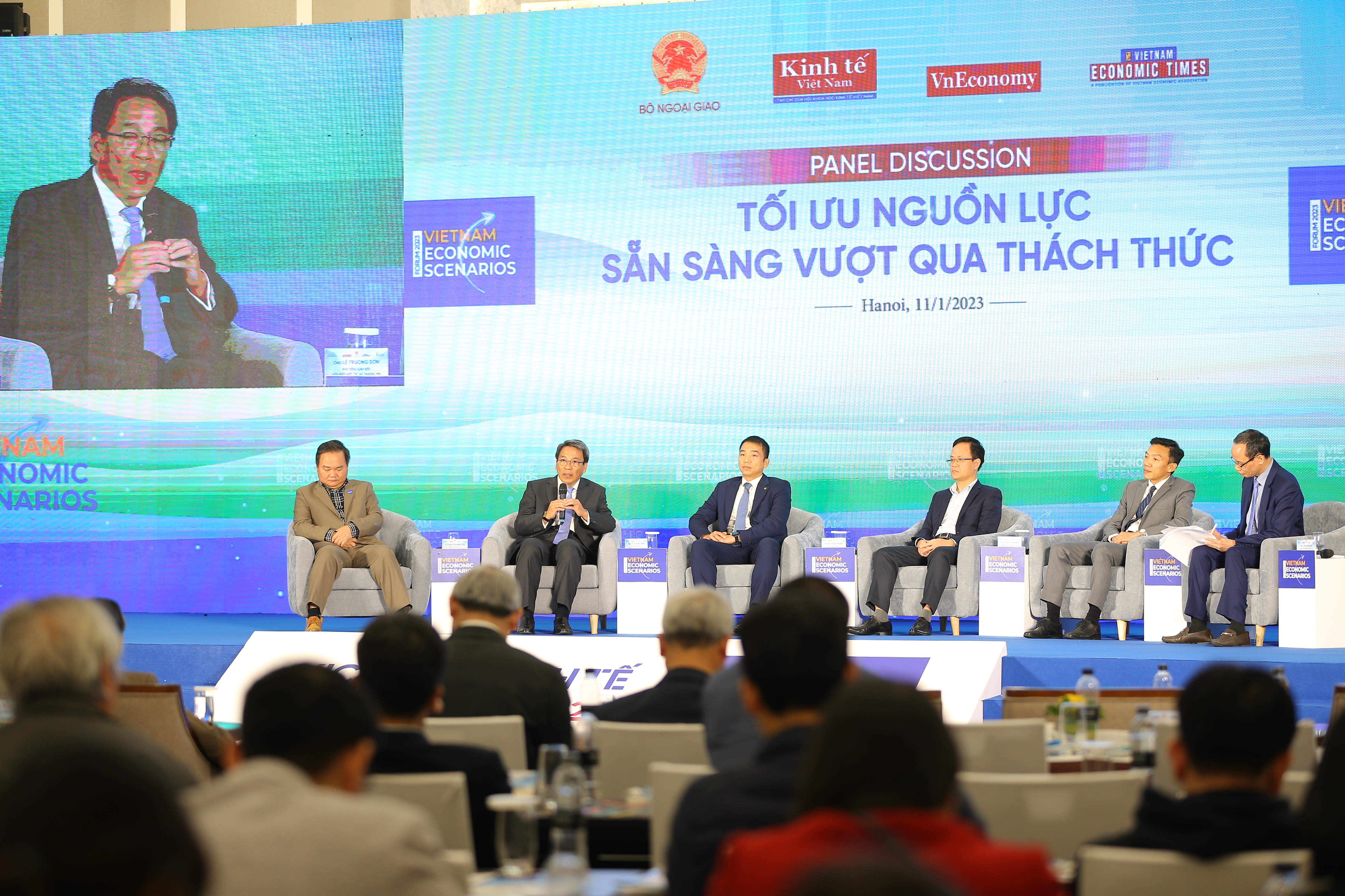 To&agrave;n cảnh phi&ecirc;n thảo luận - Ảnh: Xu&acirc;n Khoa