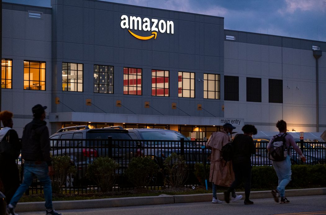 Amazon chuẩn bị sa thải hàng nghìn nhân viên để cắt giảm chi phí - Ảnh: Getty Images