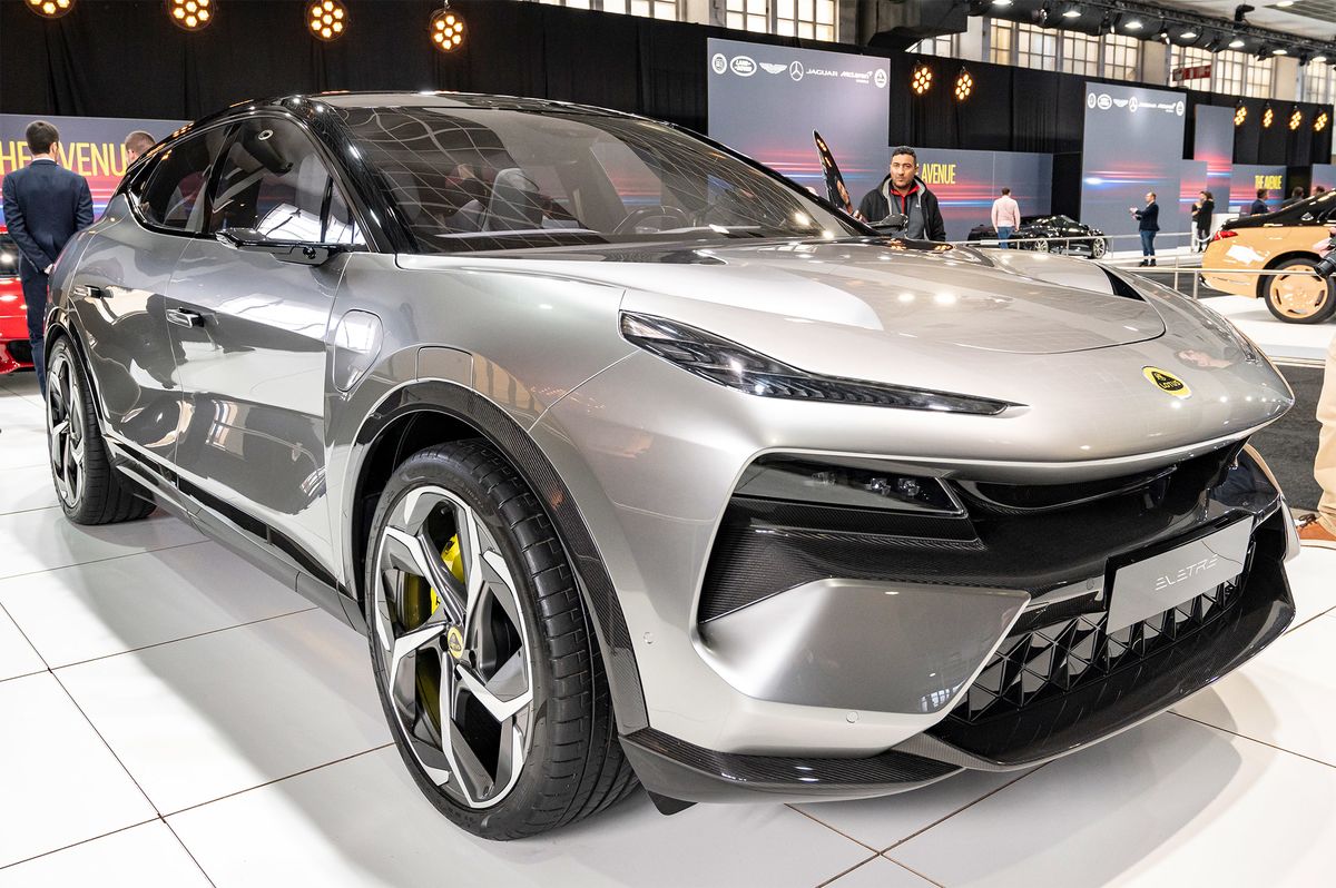 &Ocirc;ng Bernard Arnault được cho l&agrave; sẽ Pg88vn Trang Chủ Chính Thức v&agrave;o Lotus, một h&atilde;ng xe chủ yếu hoạt động tr&ecirc;n thị trường ng&aacute;ch của xe điện, nhắm đến &ocirc; t&ocirc; điện hạng sang.