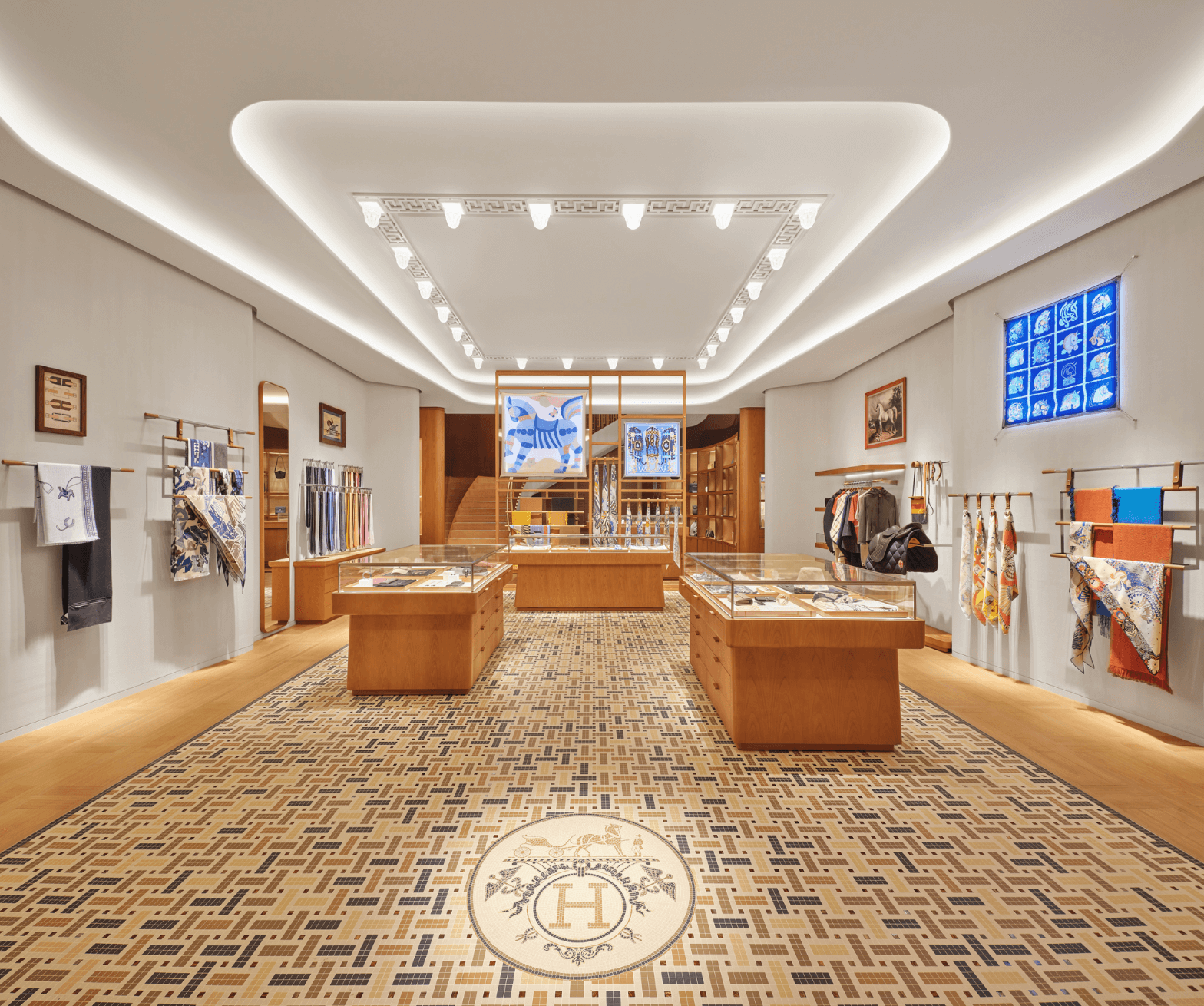 &nbsp;Herm&egrave;s mới mở th&ecirc;m một cửa h&agrave;ng tại trung t&acirc;m mua sắm Deji Plaza, Nam Kinh, Trung Quốc.