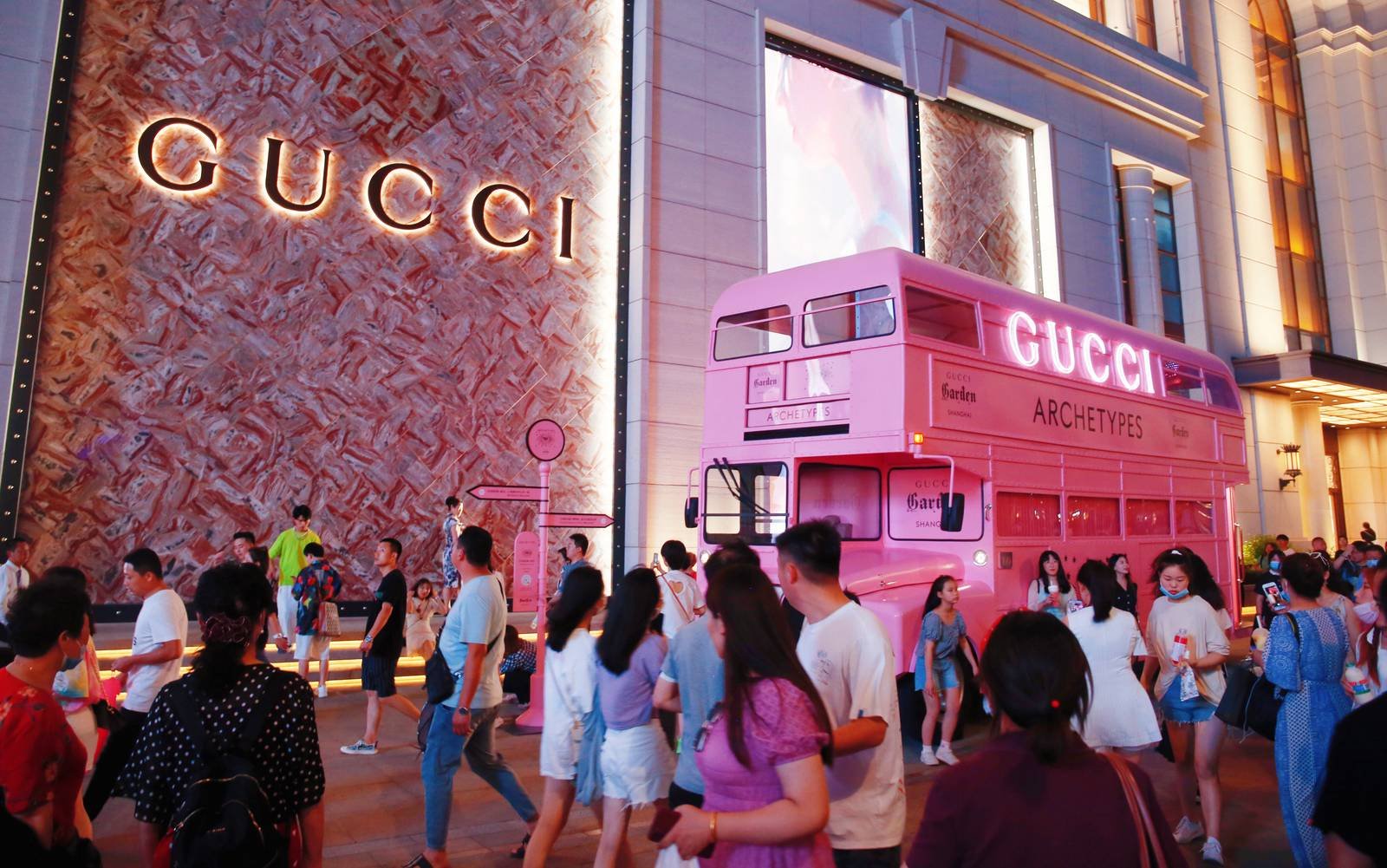 &Ocirc;ng Fran&ccedil;ois-Henri Pinault tỏ ra lạc quan về triển vọng tăng trưởng của Gucci tại Trung Quốc.