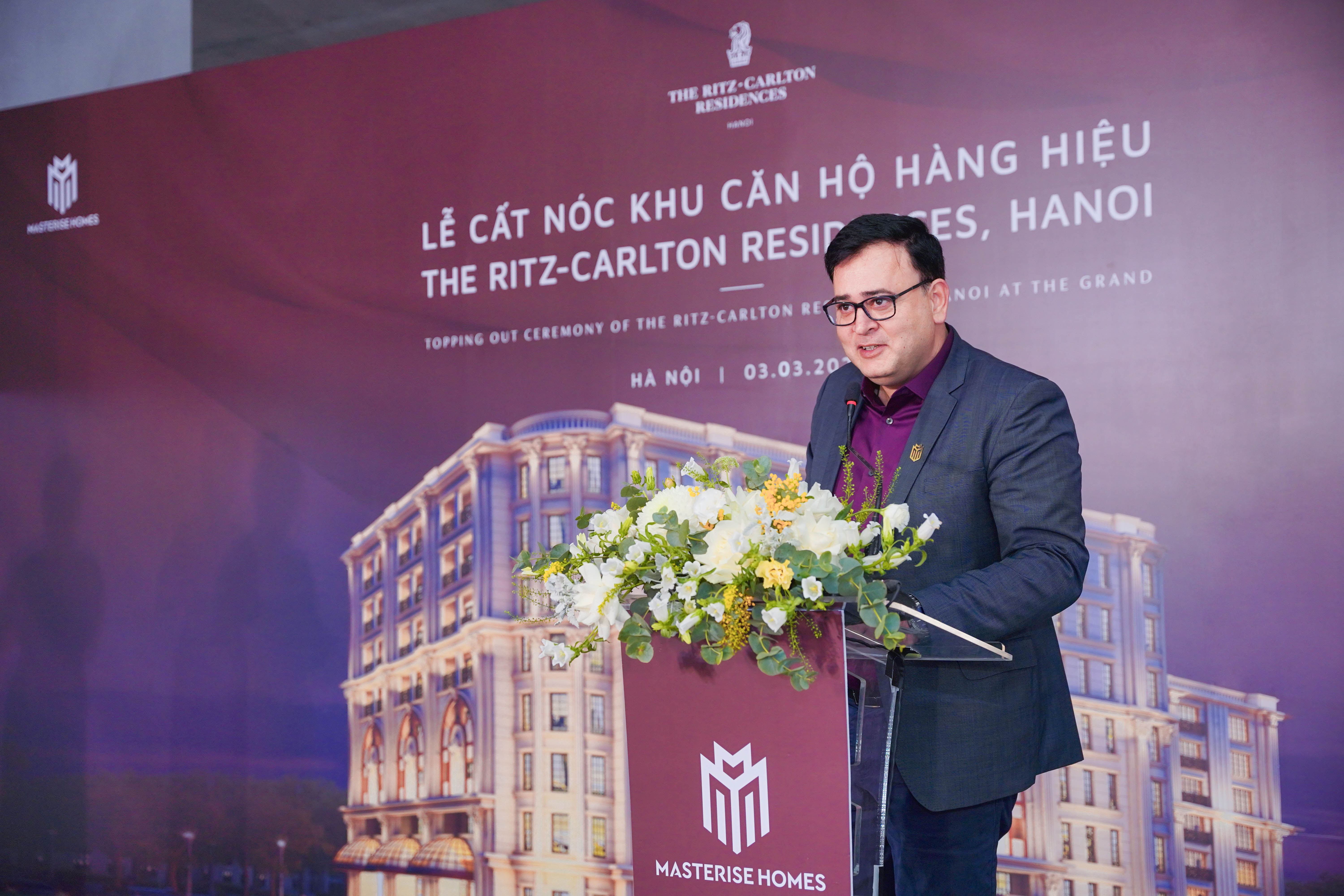 &Ocirc;ng Naved Agha, Ph&oacute; Gi&aacute;m đốc Khối Ph&aacute;t triển dự &aacute;n, Masterise Homes ph&aacute;t biểu tại sự kiện. Ảnh: Masterise Homes.