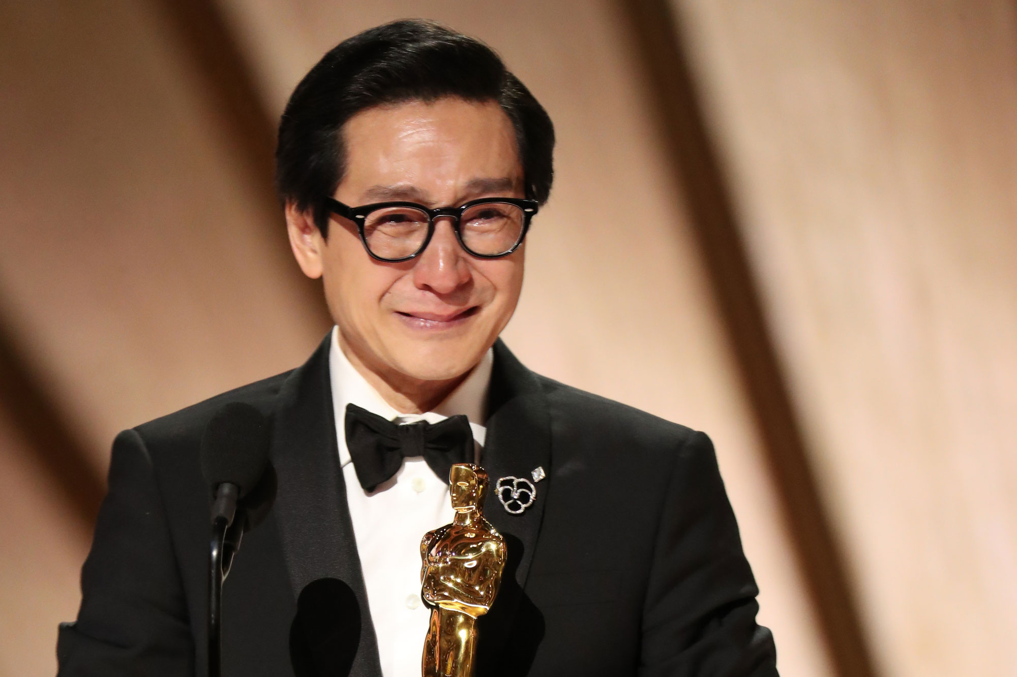 Oscar 2023: Diễn viên gốc Việt lập kỷ lục mới