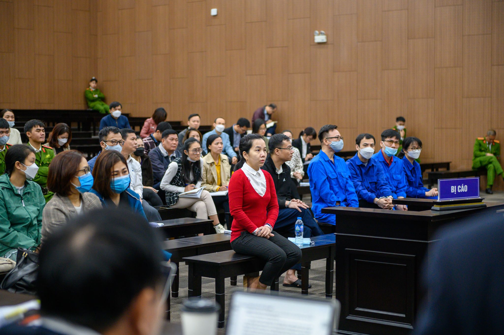 Các bị cáo tại tòa.