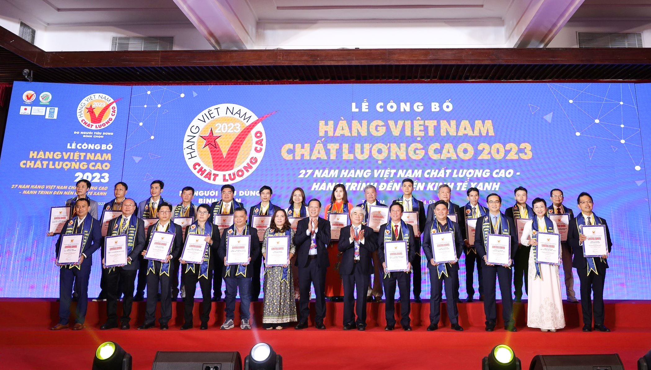 Các 6Pg88.con độc quyền mỗi ngày đạt chứng nhận Hàng Việt Nam chất lượng cao 2023.