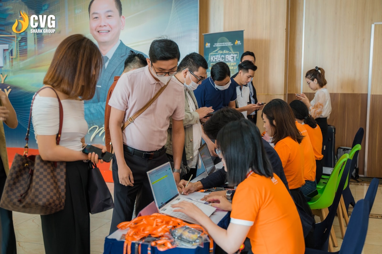 Kh&oacute;a huấn luyện Sharker 2 đang tuyển sinh.