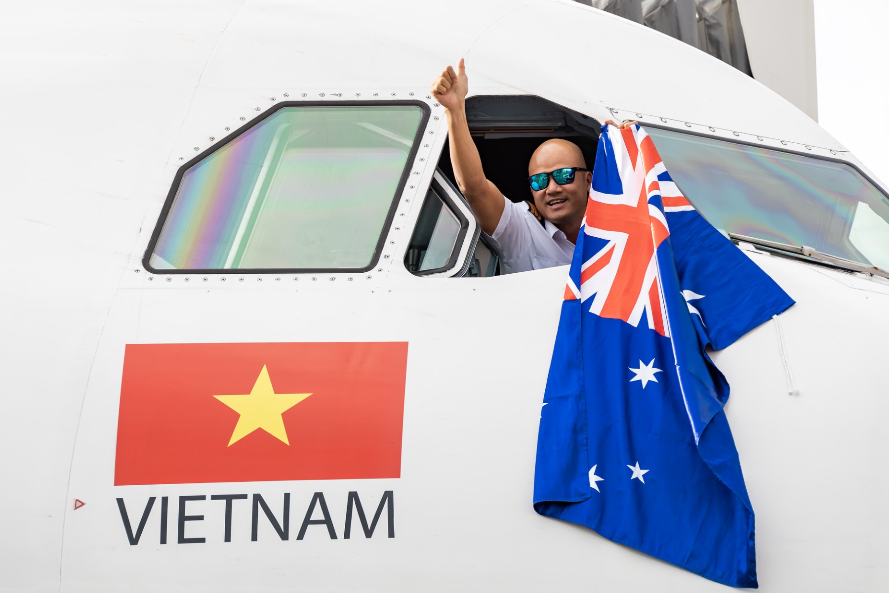 T&agrave;u bay A330 của Vietjet đến với nước &Uacute;c xinh đẹp.