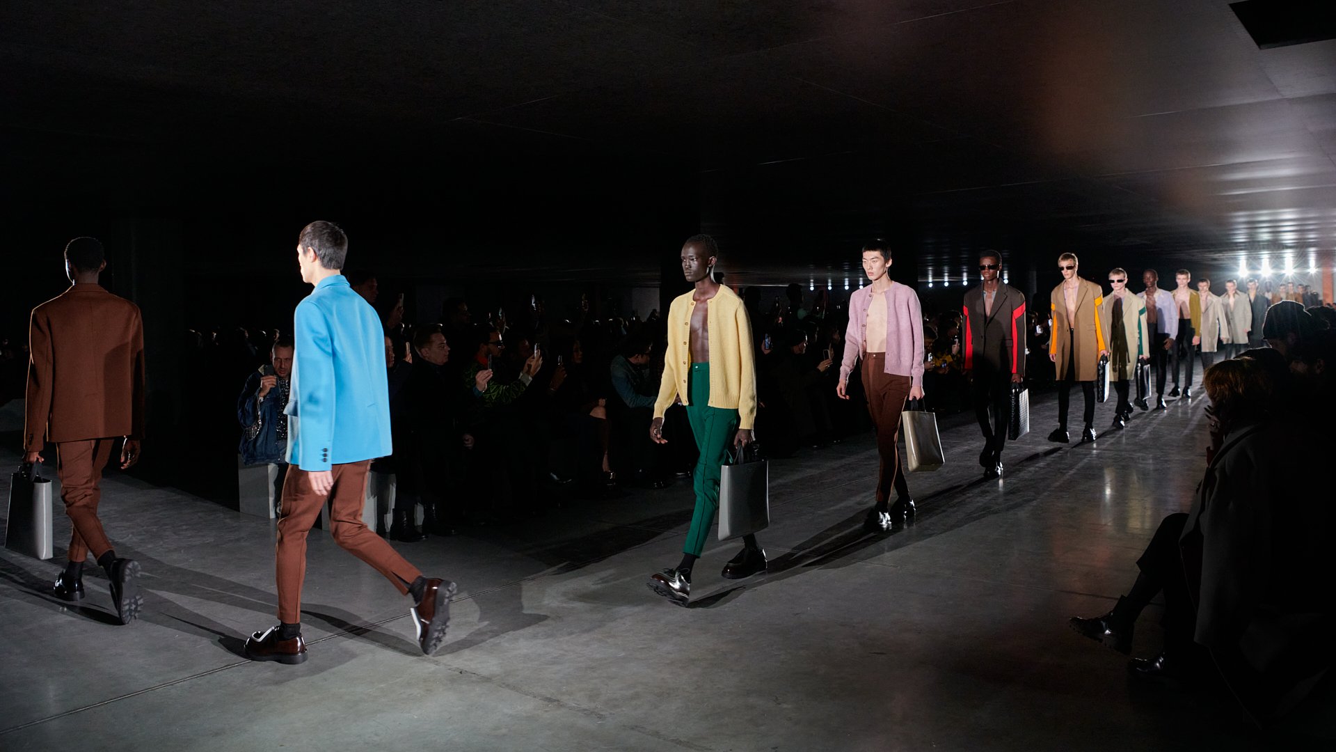 Prada là thương hiệu được tìm kiếm nhiều nhất quý 1/2023. Ảnh: SSI Life