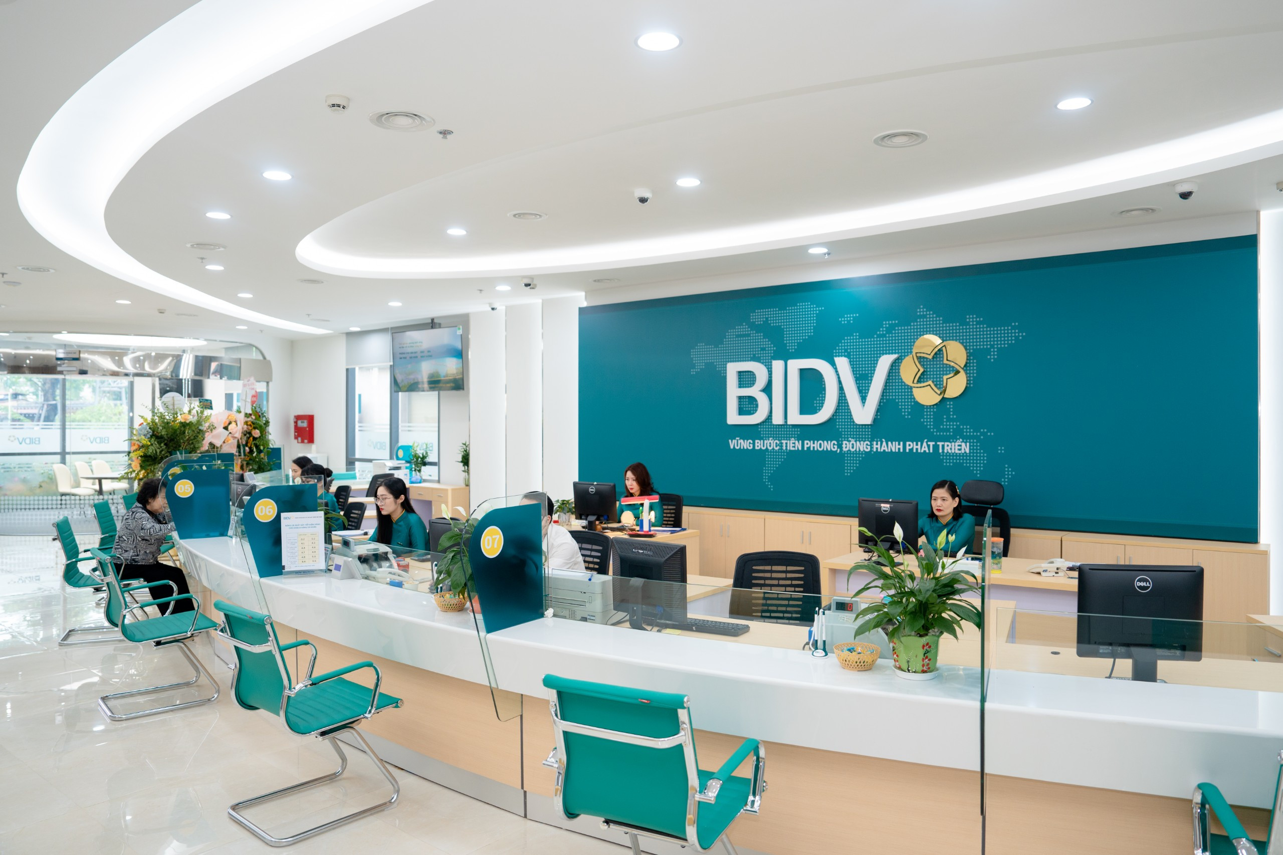 BIDV báo lợi nhuận trước thuế quý 1/2023 tăng 58% so với cùng kỳ, nợ xấu năm 2022 chỉ 0,96%