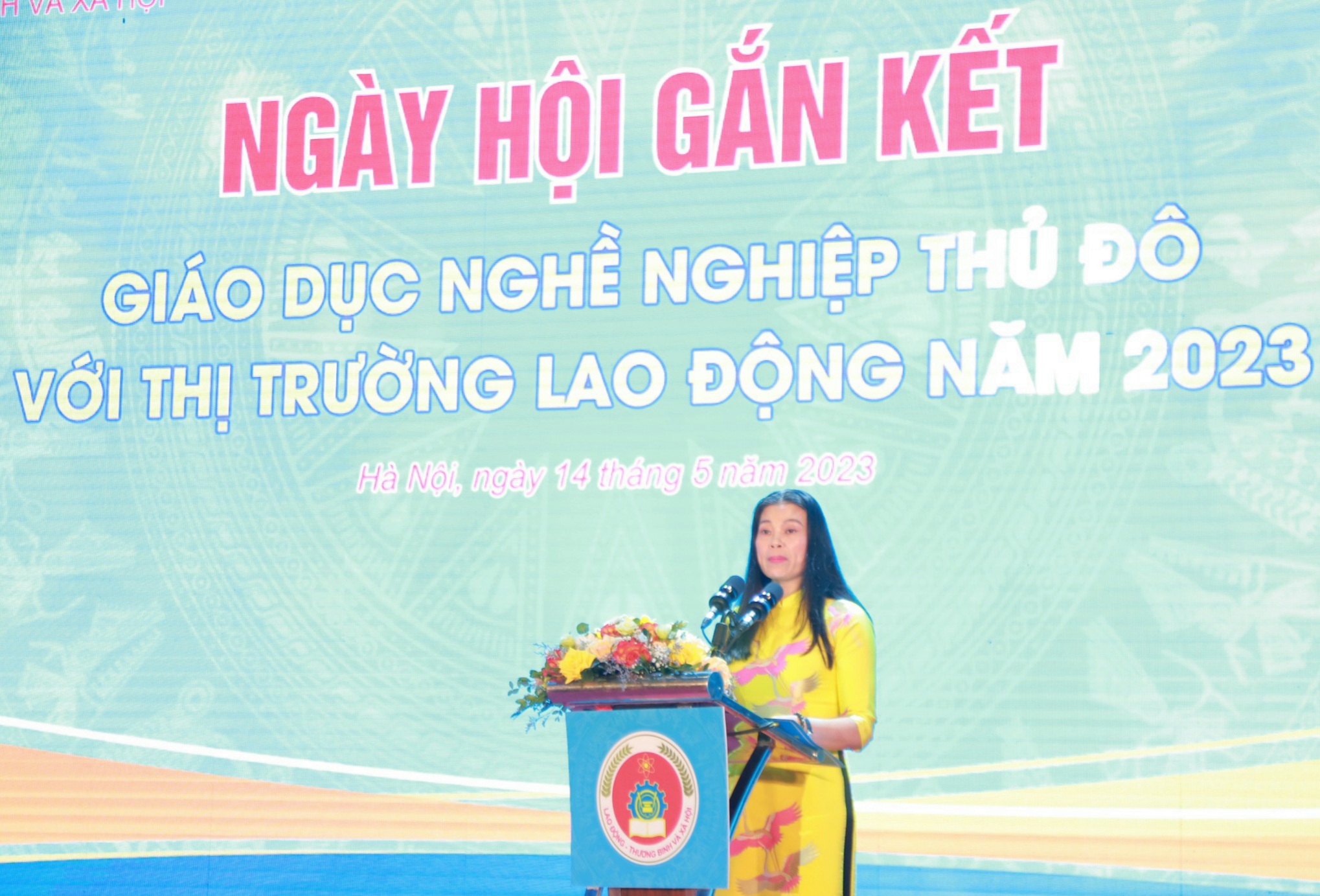 B&agrave; Bạch Li&ecirc;n Hương, Gi&aacute;m đốc Sở PG88 Sòng bạc trực tuyến TOP 1 Việt Nam | Casino, Nổ Hũ &ndash; Thương binh v&agrave; X&atilde; hội H&agrave; Nội.&nbsp;