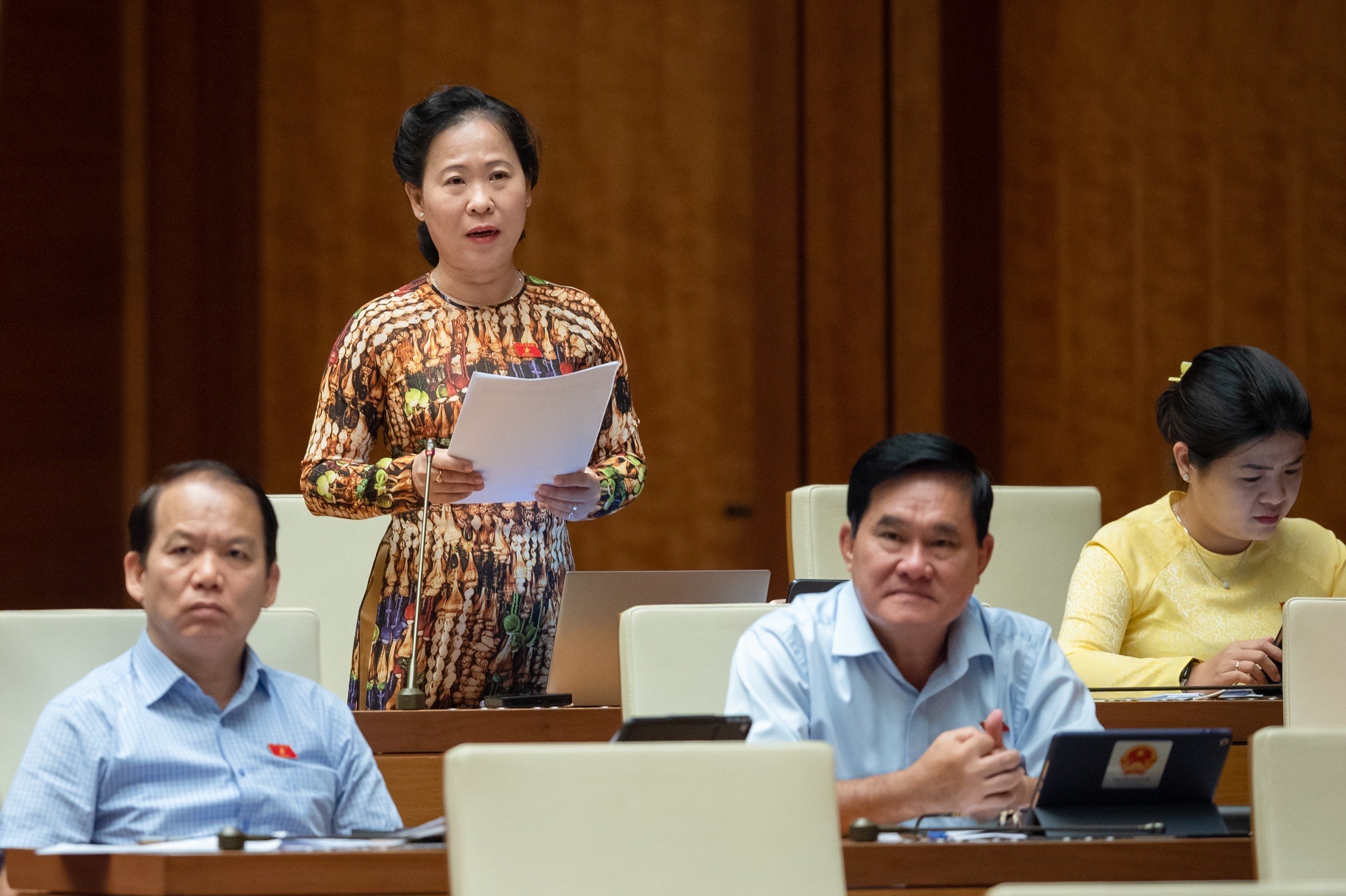 Đại biểu T&ocirc; &Aacute;i Vang, Đo&agrave;n Đại biểu Link Trang Chủ PG88.Com Mới #2026 tỉnh S&oacute;c Trăng ph&aacute;t biểu tại phi&ecirc;n thảo luận. Ảnh - Quochoi.vn.