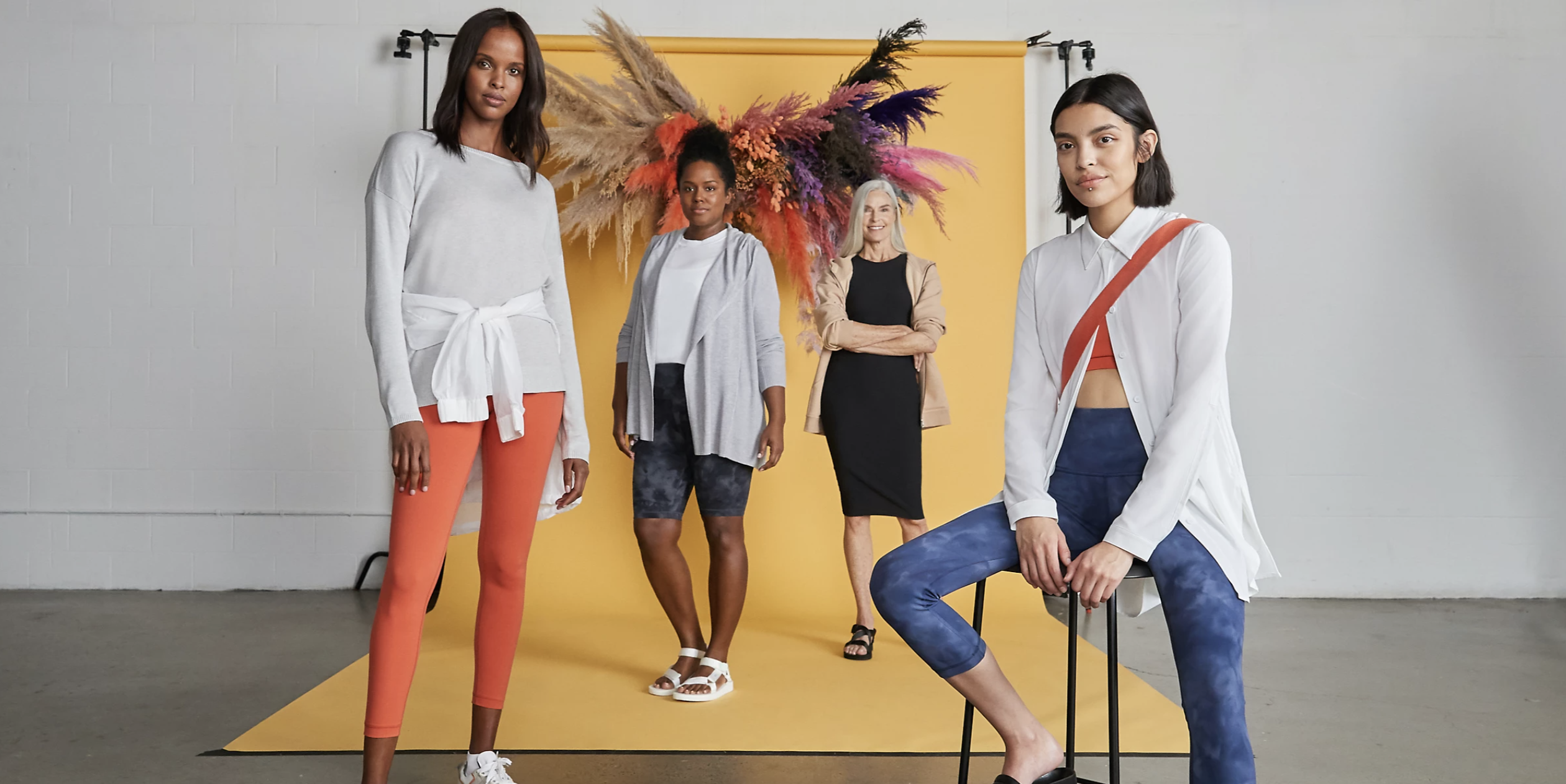 Lululemon tạo ra một ph&acirc;n kh&uacute;c ri&ecirc;ng bằng c&aacute;ch tập trung r&otilde; r&agrave;ng hơn v&agrave;o trang phục athleisure d&agrave;nh cho phụ nữ.