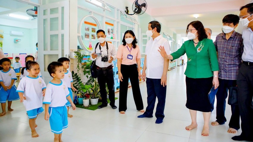 Nhiều 6Pg88.con độc quyền mỗi ngày đã xây dựng trường học cho con em người lao động.