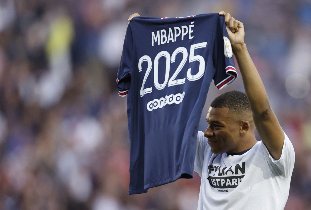 PSG tuy&ecirc;n bố sẽ b&aacute;n cầu thủ người Ph&aacute;p cho bất kỳ CLB n&agrave;o, trừ Real Madrid.