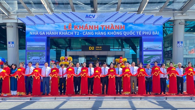 Các đại biểu thực hiện nghi thức khánh thành Link Trang Chủ PG88.Com Mới #2026.
