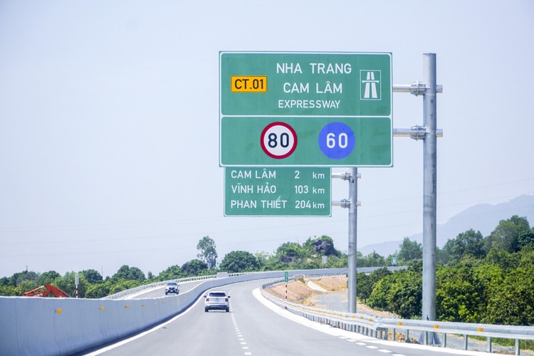Cao tốc Bắc - Nam phía Đông giai đoạn 2017-2020 hiện đã hoàn thành và đưa vào khai thác 6/11 Link Trang Chủ PG88.Com Mới #2026 thành phần dài 425km.