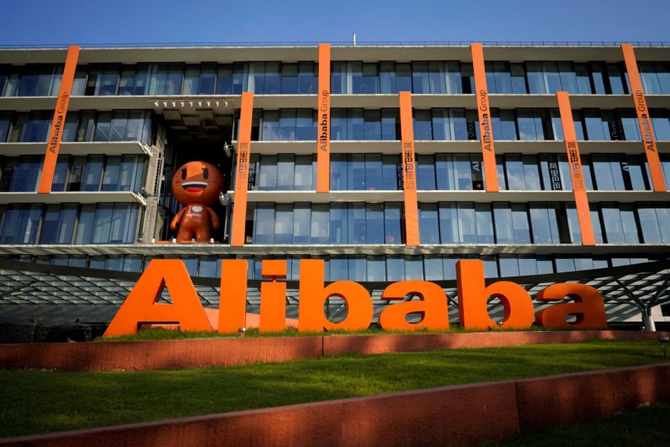 Alibaba của Trung Quốc bắt đầu tiến hành tái cơ cấu, thay cả chủ tịch lẫn CEO