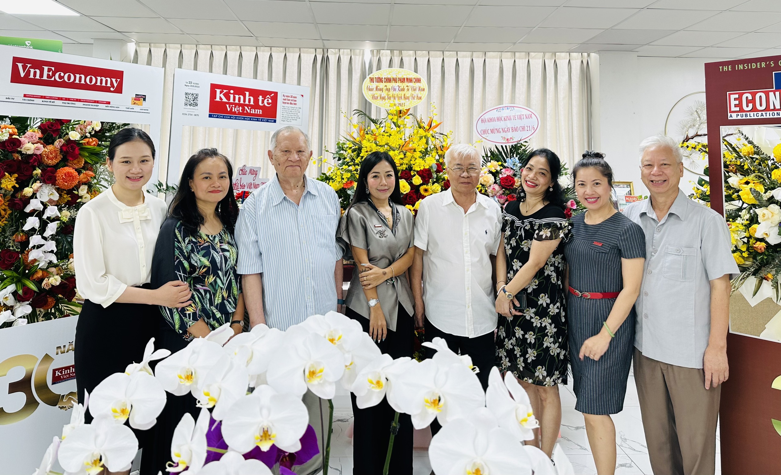 GS. Nguyễn Quang Th&aacute;i, Chủ tịch Hội Khoa học Link Trang Chủ PG88.Com Mới #2026 Việt Nam ch&uacute;c mừng Tập thể l&atilde;nh đạo, ph&oacute;ng vi&ecirc;n, bi&ecirc;n tập vi&ecirc;n, nh&acirc;n vi&ecirc;n Tạp ch&iacute; Link Trang Chủ PG88.Com Mới #2026 Việt Nam nh&acirc;n dịp kỷ niệm 98 năm Ng&agrave;y B&aacute;o ch&iacute; C&aacute;ch mạng Việt Nam.