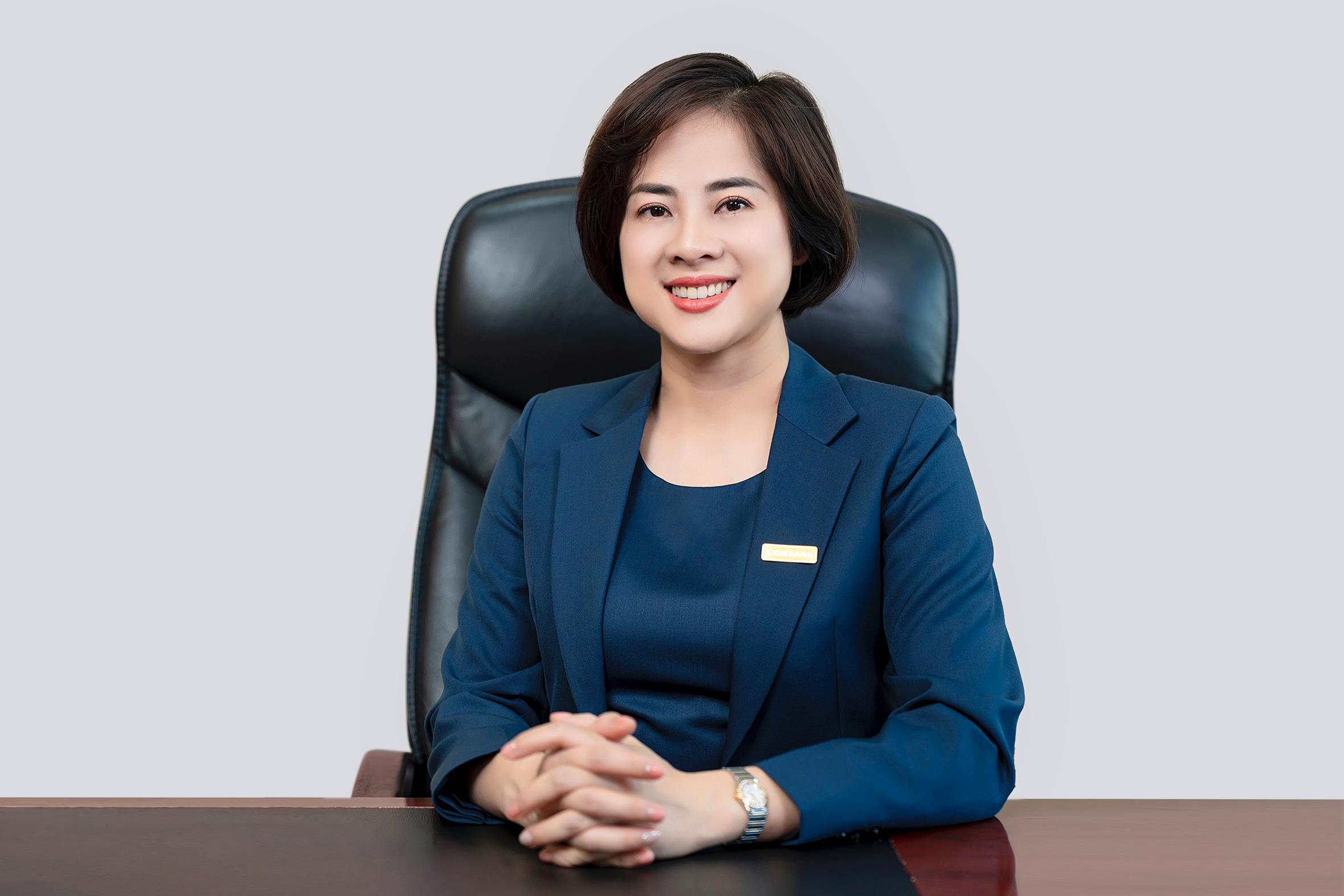 Bà Đỗ Hà Phương - Tân Chủ tịch Eximbank.