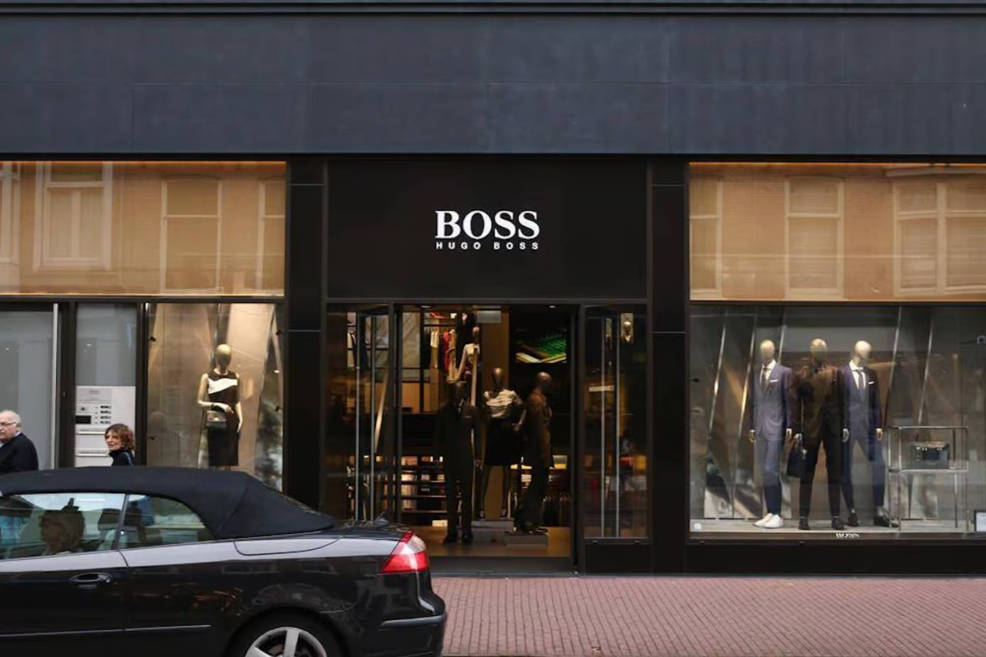 Sở hữu hai nh&atilde;n hiệu thời trang được đ&aacute;nh gi&aacute; cao như Hugo v&agrave; Boss vừa l&agrave; lợi thế cũng như th&aacute;ch thức lớn với &ocirc;ng lớn ng&agrave;nh thời trang.