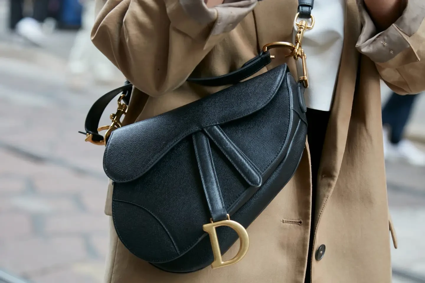 Dior cũng vừa c&ocirc;ng bố đợt tăng gi&aacute; mới tại Mỹ v&agrave; tr&ecirc;n to&agrave;n thế giới.