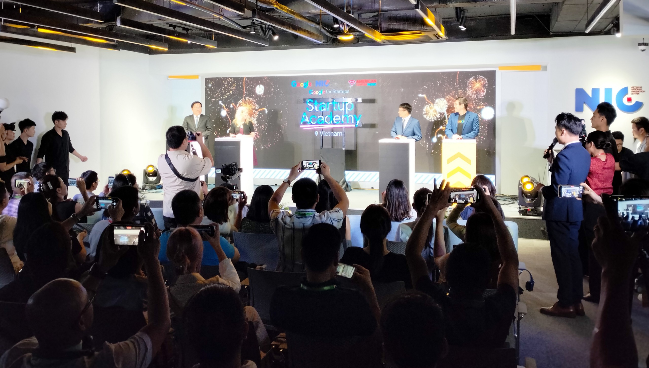  20 công ty khởi nghiệp Link Đăng Nhập PG88 Chính Thức 2026; (startups) sẽ có cơ hội tham gia khóa đào tạo chuyên sâu và các hội thảo tập huấn quy mô lớn cho 200 startups.
