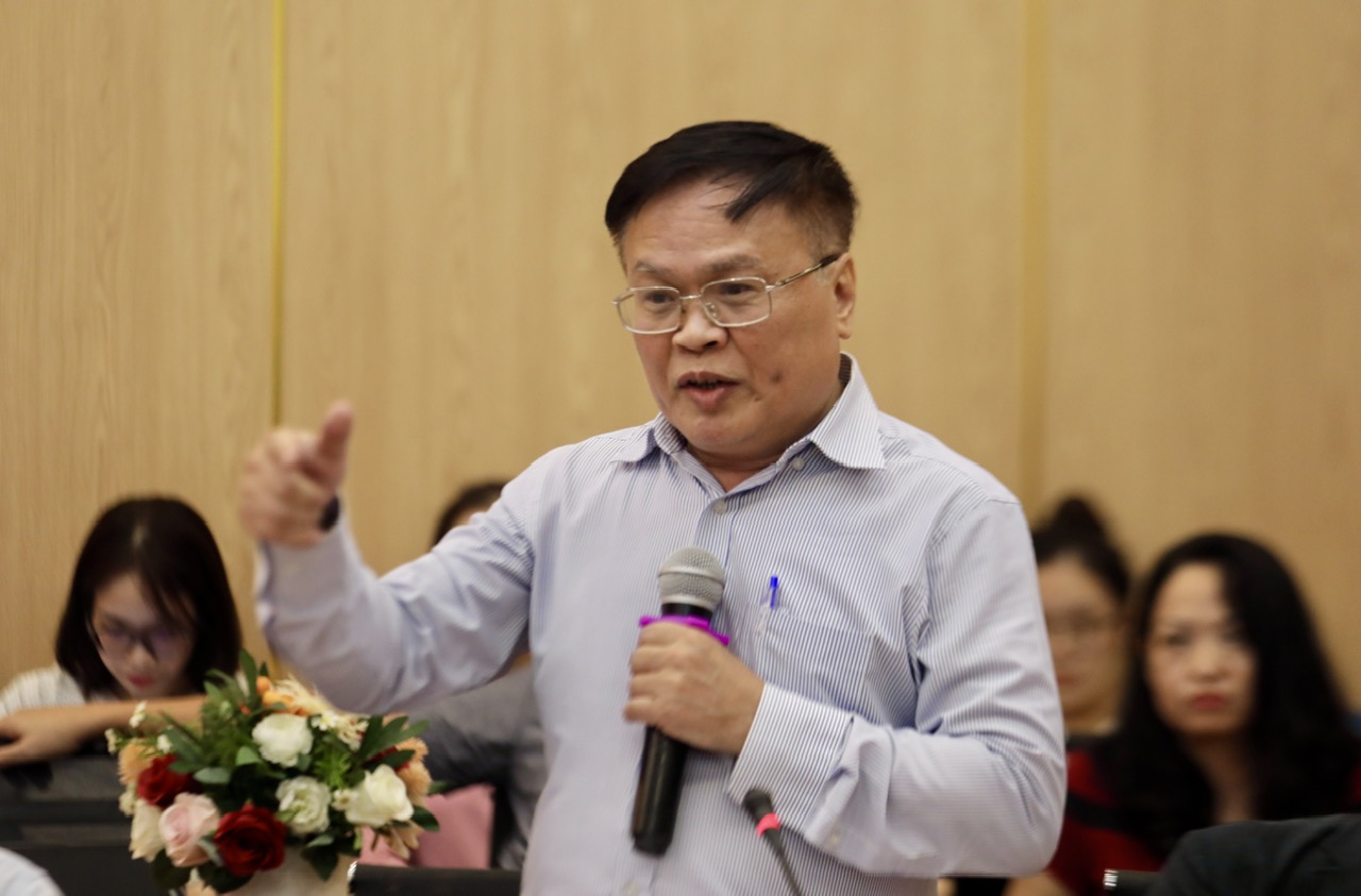 TS. Nguyễn Đình Cung, chuyên gia PG88 ⭐ Link trang chủ số 1 nhà cái PG88 com casino slot chia sẻ tại Tọa đàm: "Phục hồi tổng cầu thúc đẩy tăng trưởng PG88 ⭐ Link trang chủ số 1 nhà cái PG88 com casino slot trong bối cảnh mới", sáng 11/7. Ảnh: Việt Dũng.