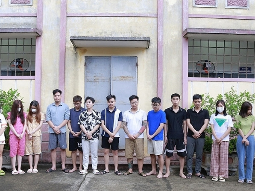 C&aacute;c đối tượng bị bắt giữ. Ảnh: Cổng th&ocirc;ng tin C&ocirc;ng an tỉnh H&agrave; Tĩnh.