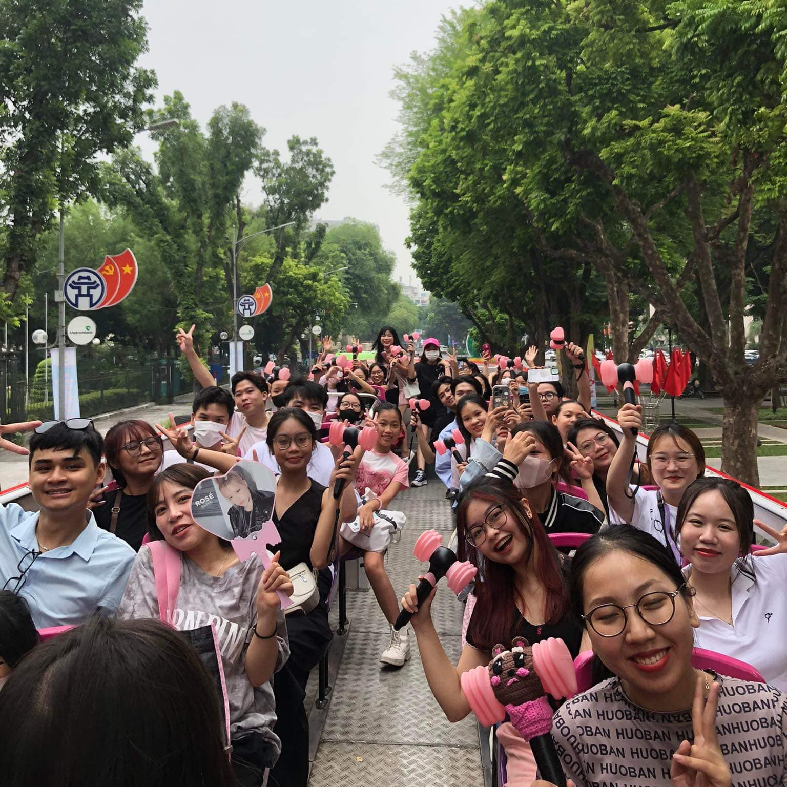 Nhờ hiệu ứng Blackpink, H&agrave; Nội thu h&uacute;t đ&ocirc;ng đảo c&aacute;c du kh&aacute;ch quốc tế, nhất l&agrave; từ c&aacute;c nước như Trung Quốc, H&agrave;n Quốc, Singapore&hellip;