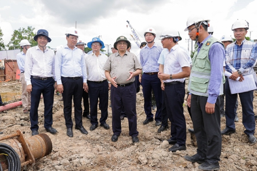 Thủ tướng: Phấn đấu hoàn thành đường bộ cao tốc Cao Lãnh - An Hữu trước tháng 12/2025