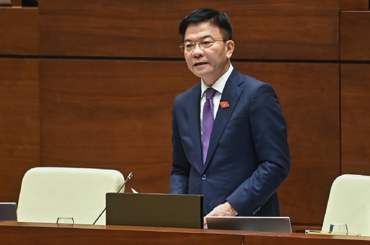 Bộ trưởng L&ecirc; Th&agrave;nh Long: 