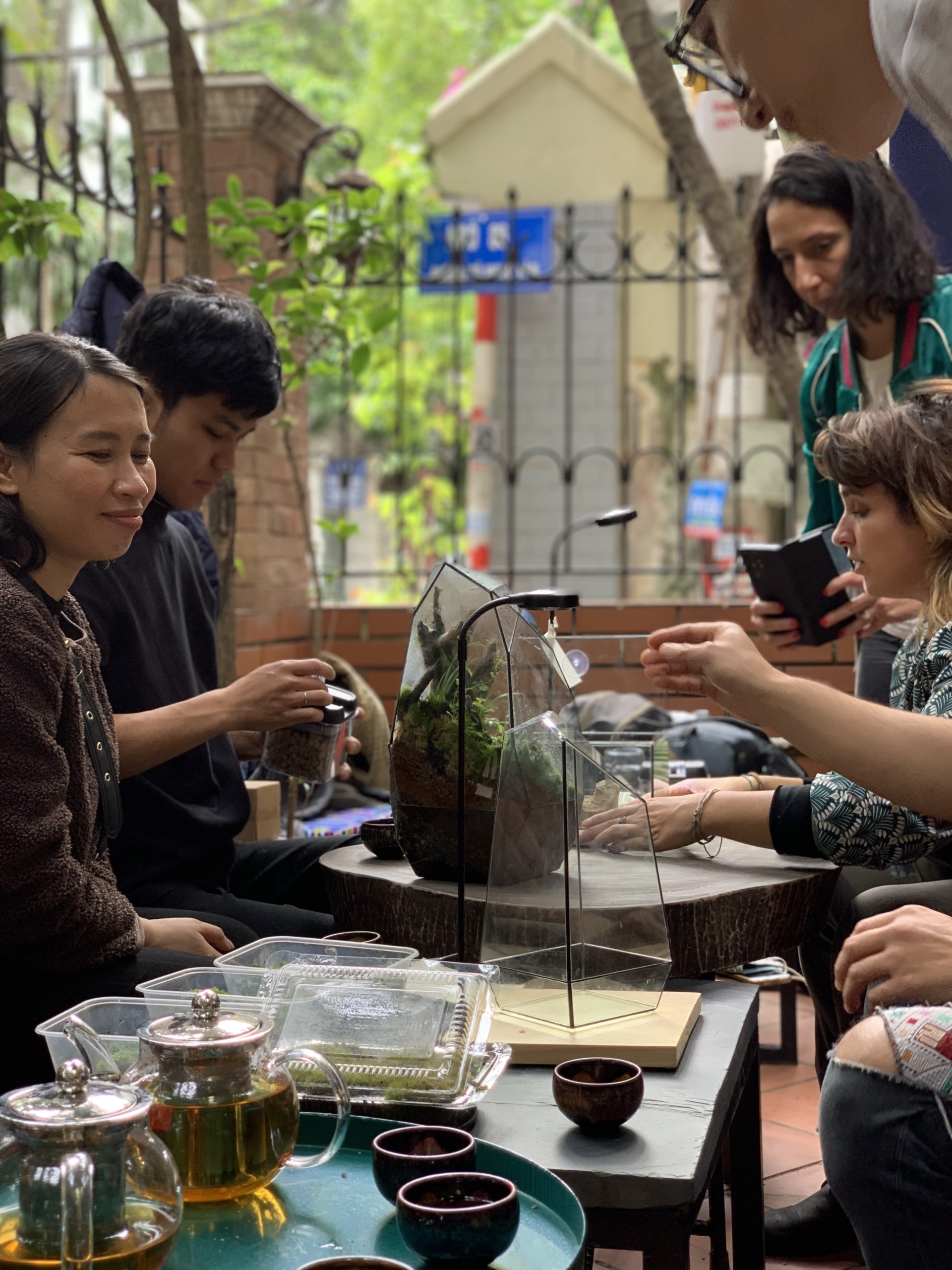 Một&nbsp;buổi workshop được anh T&uacute;, chị Hoa tổ chức,
