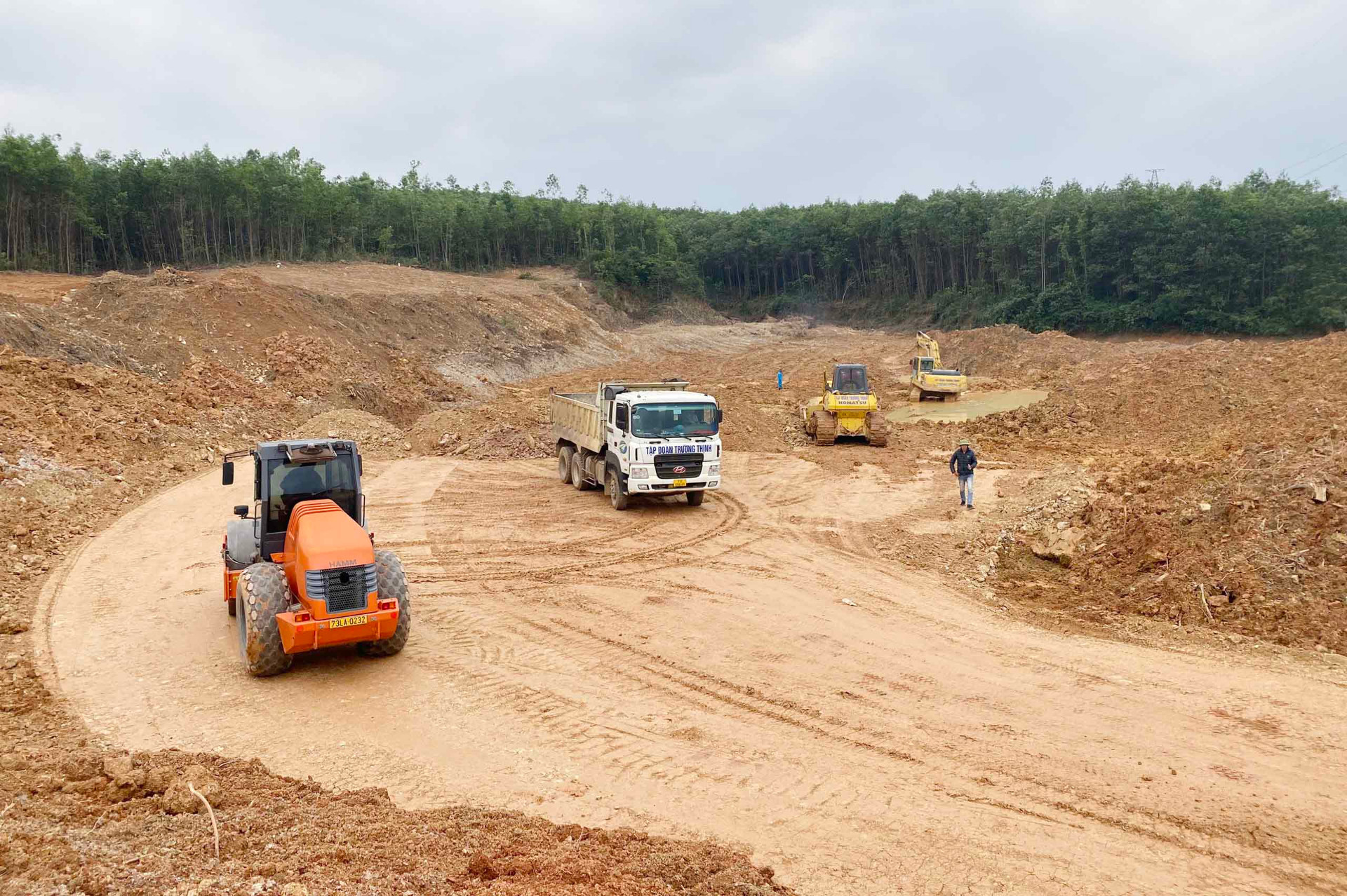 Link Trang Chủ PG88.Com Mới #2026 đầu tư xây dựng công trình đường cao tốc Bắc - Nam phía Đông giai đoạn 2021 - 2025 hiện chậm khoảng 1,39% so với kế hoạch.