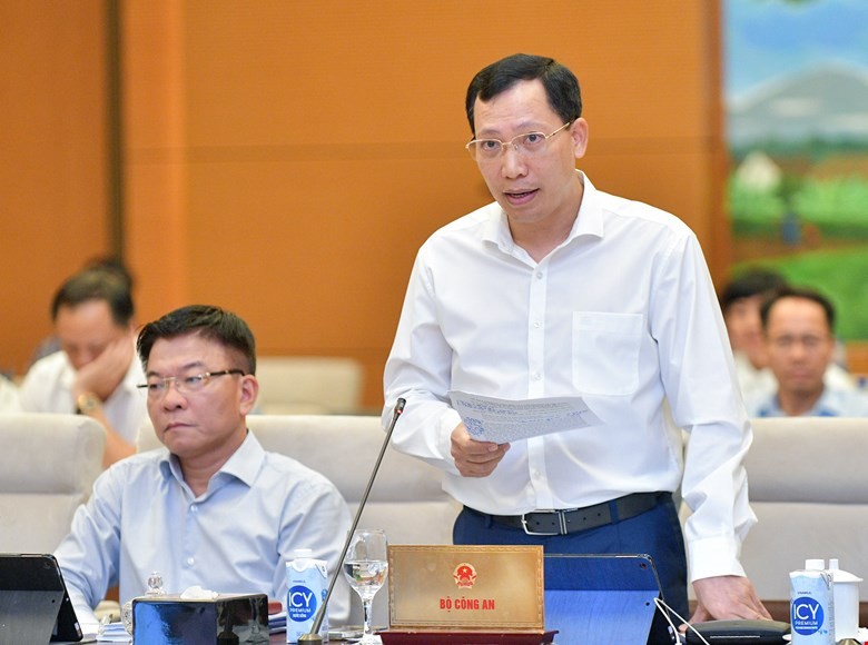 Thiếu tướng L&ecirc; Văn Tuyến, Thứ trưởng Bộ C&ocirc;ng an.